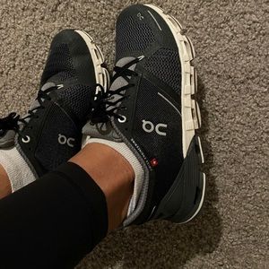 On Cloudflyer Running Shoes